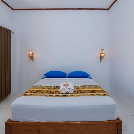 Radika House Gili Trawangan Exterior foto
