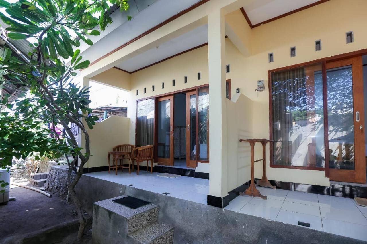 Radika House Gili Trawangan Exterior foto